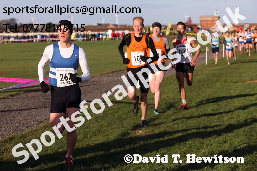 Senior mens North Eastern Cross Country, Redcar. Photo:  David T. Hewitson/Sports for All Pics